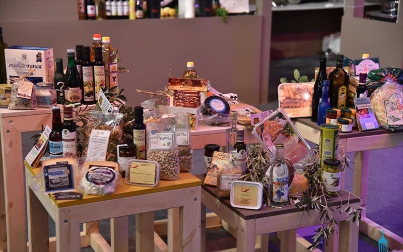 i-4i-ekspotrof-tha-kleisei-ton-mina-me-ton-pio-geustiko-tropo