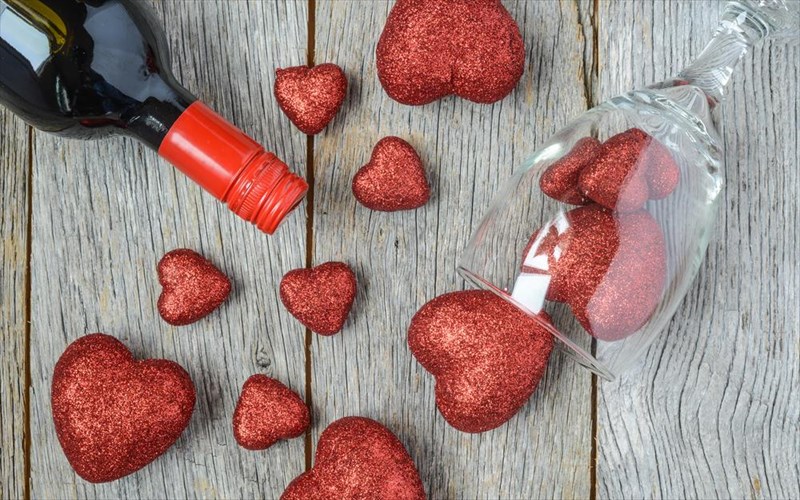 ti-pinoume-tin-imera-ton-eroteumenon