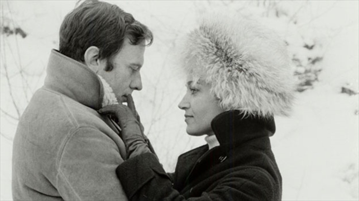 to-galliko-kuma-saronei-tin-tainiothiki-tis-ellados