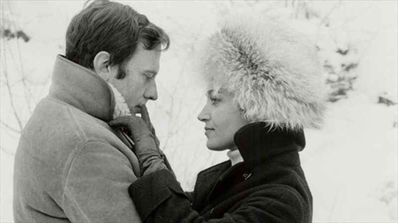 to-galliko-kuma-saronei-tin-tainiothiki-tis-ellados