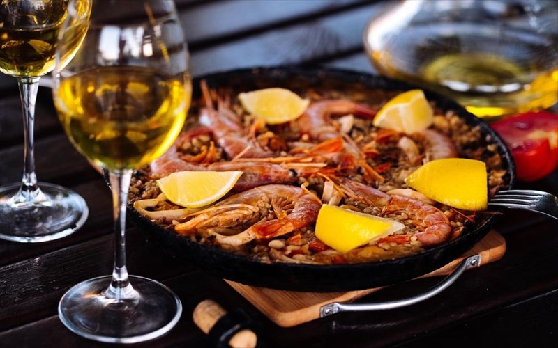 ti-krasi-na-epileksete-me-ta-thalassina-sas