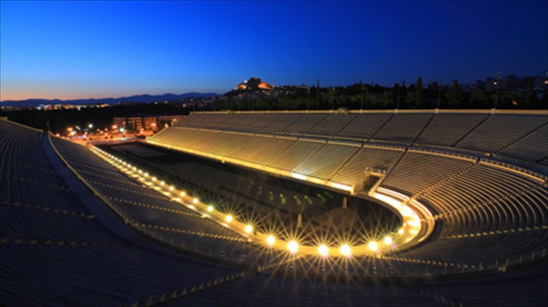 h-olumpiaki-floga-sto-panathinaiko-stadio