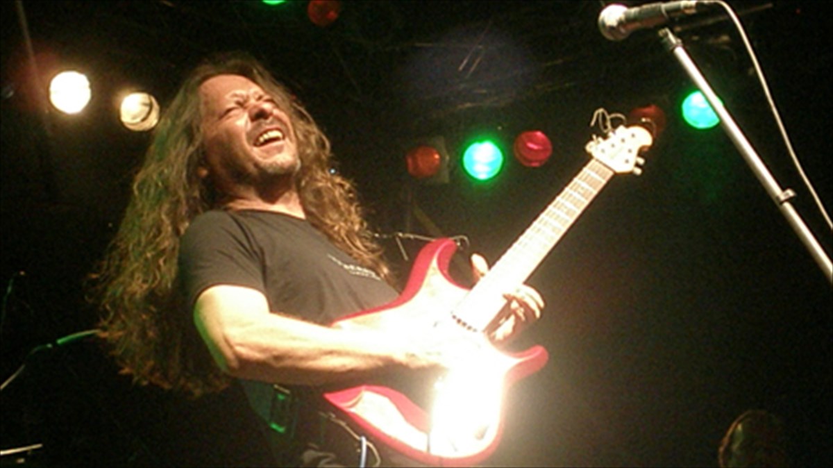 o-antonis-mitzelos-me-rok-diathesi-stin-arxitektoniki