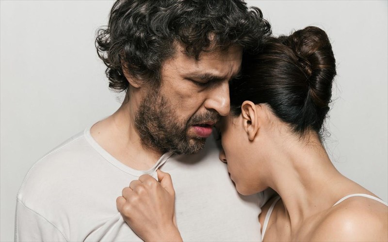 ta-xronia-tis-athootitas-apo-tous-nova-melancholia-sti-stegi