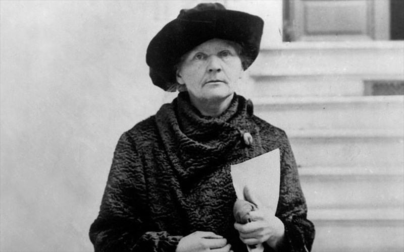 i-zoi-tis-marie-curie-stin-megali-othoni-apo-ti-dimiourgo-tou-persepolis