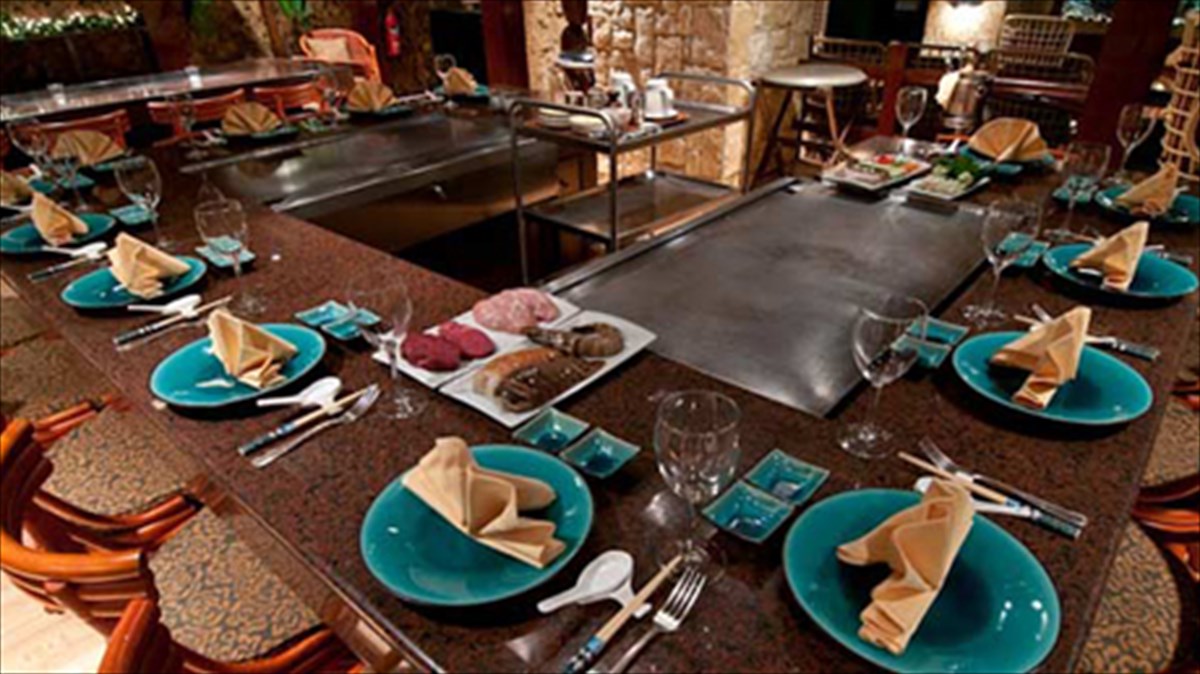 neo-polunisiako-aroma-sto-kona-kai-tou-ledra-marriott