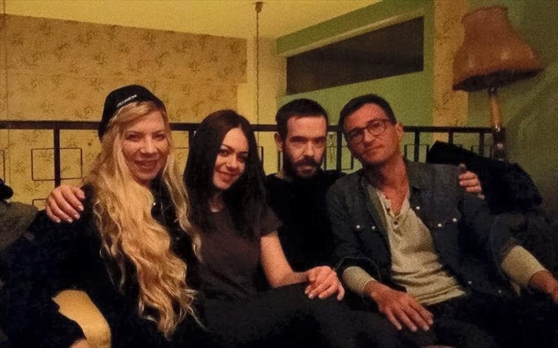 rita-kai-ntulan-kai-faidros-kai-famke-apo-ton-grigori-xatzaki-sto-sugxrono--binteo-probas-binteo-probas