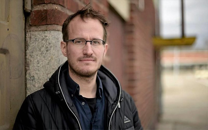 giouxo-kouosmanen-i-texni-gennatai-apo-tin-ntropi-kai-tin-adunamia-kai-apo-to-kouragio-na-anadeikseis-auta