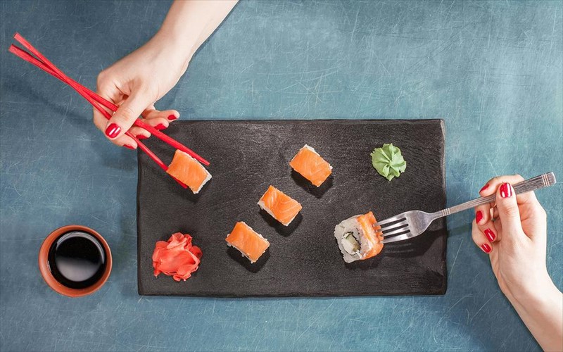 kanones-kalis-sumperiforas-gia-ta-estiatoria-tou-eksoterikou