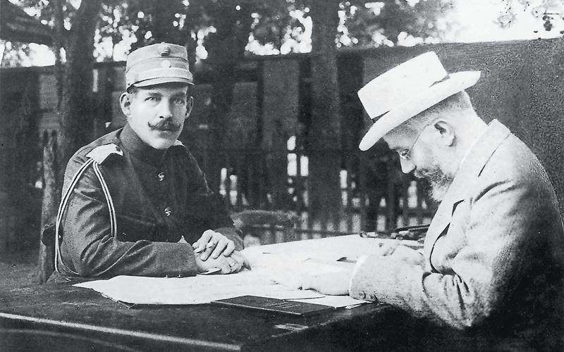 i-elliniki-istoria-apo-tous-balkanikous-sti-mikrasia-sto-ethniko-theatro