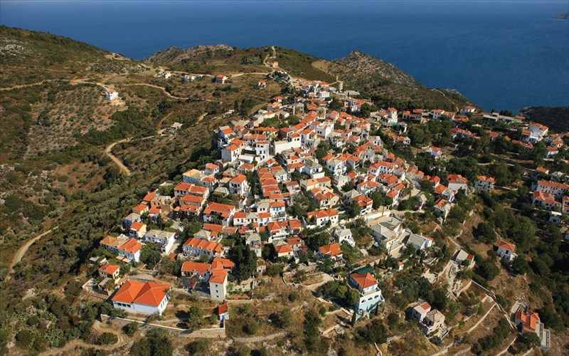 i-alonnisos-kai-i-andros-anamesa-stous-korufaious-aneksereunitous-nisiotikous-proorismous-tis-europis-andros-anamesa-stous-korufaious-aneksereunitous-nisiotikous-proorismous-tis-europis