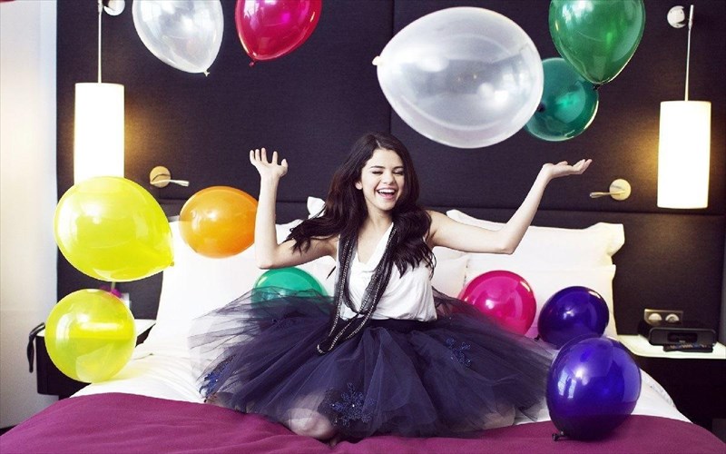 h-selena-gomez-empneei-ena-pinelo