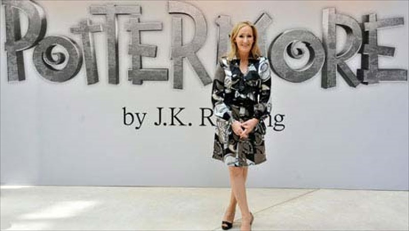 to-dekembri-stin-ellada-to-neo-biblio-tis-Jk-rowling