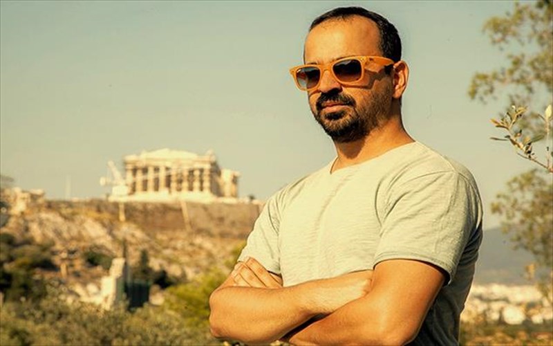 monsieur-minimal-ta-80s-itan-kai-tha-einai-panta-pigi-empneusis