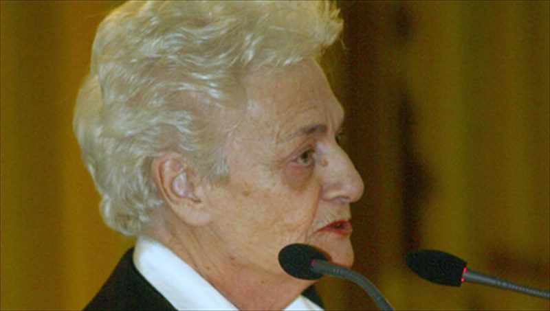 efuge-se-ilikia-87-eton-i-suggrafeas-zorz-sarri-suggrafeas-zorz-sarri