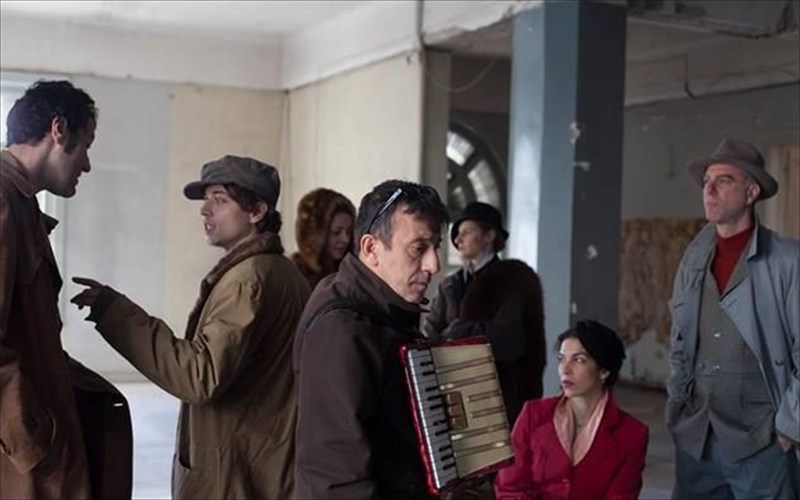 allagi-oras-kai-mia-ekpliksi-gia-tis-akubernites-politeies-tou-ethnikou-kai-tou-texnis