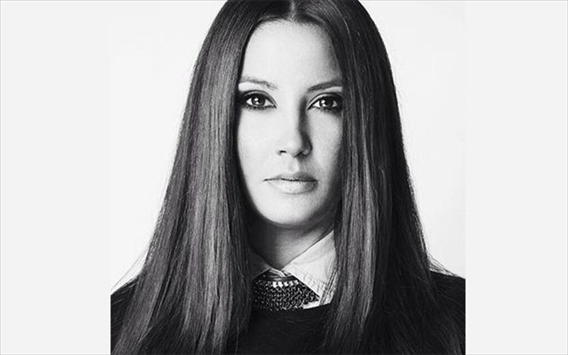 h-eufrosuni-blassi-agapaei-to-tzin-kai-tous-aprobleptous-sunduasmous-tou