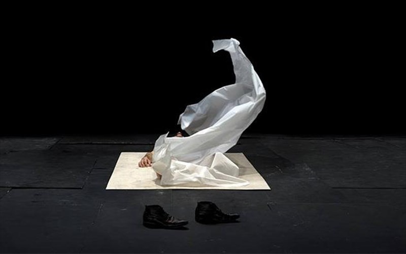 ksekinise-i-propolisi-gia-to-neo-ergo-tou-dimitri-papaioannou-propolisi-gia-to-neo-ergo-tou-dimitri-papaioannou