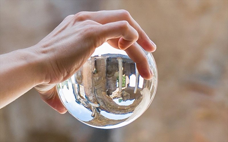 gallery-walk-2017-41-gkaleri-tis-attikis-stous-ruthmous-tis-documenta-14