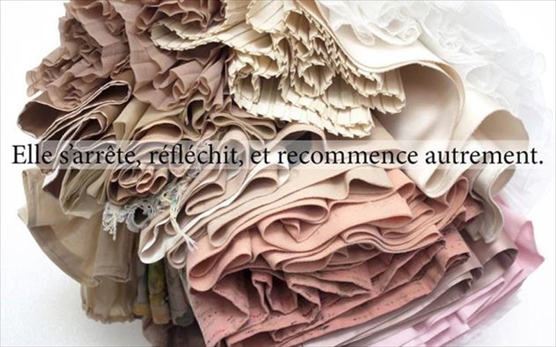 deshabille-tis-marias-loizidou-ston-xoro-tou-menti