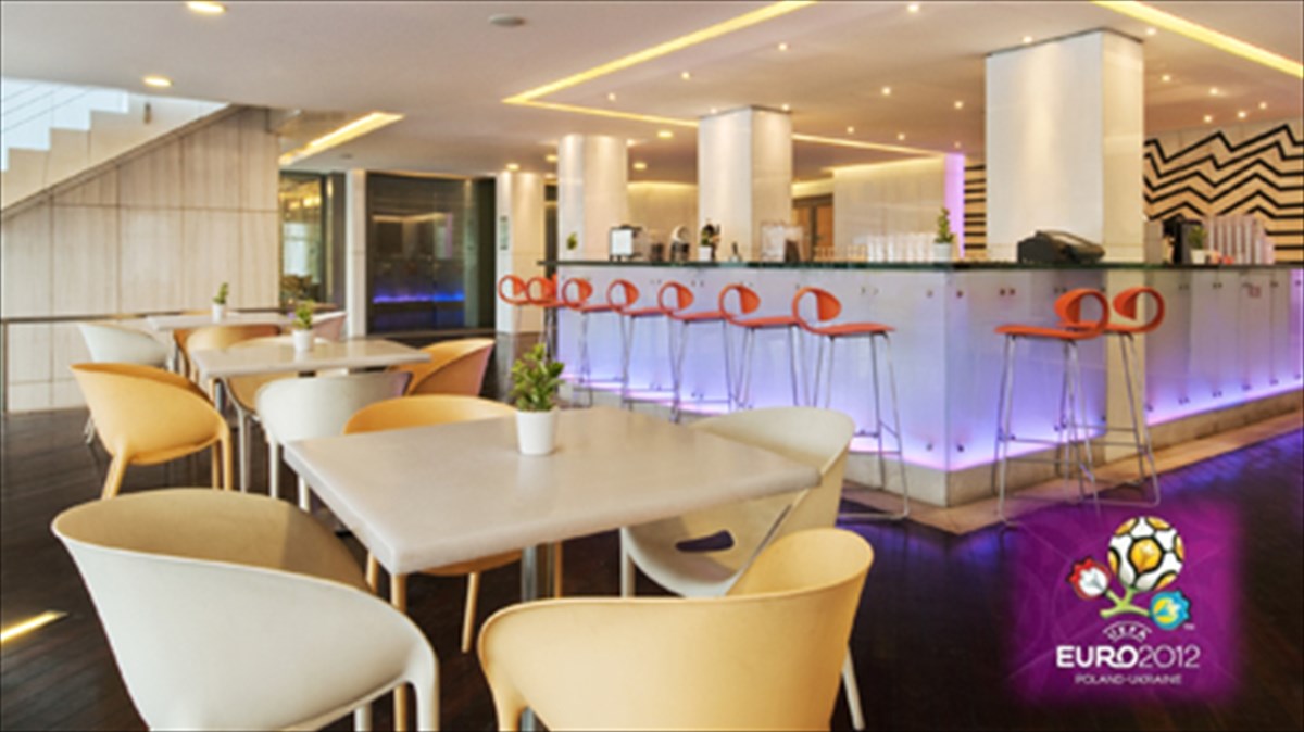 euro-2012-apolaustikes-geuseis-me-fonto-ti-strogguli-thea