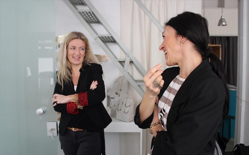 dimitra-kai-sofia-bamiali-o-sugxronos-politismos-briskotan-panta-se-krisi-i-texni-omos-antexei-texni-omos-antexei