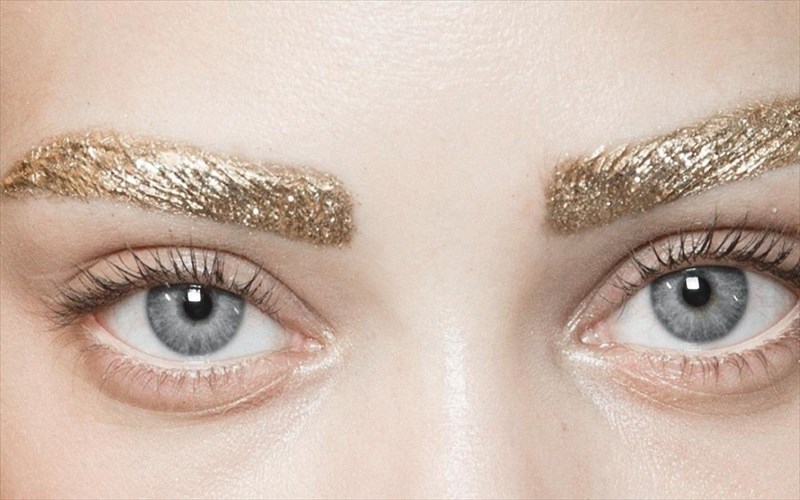 h-nea-tasi-stin-omorfia-xromatista-frudia