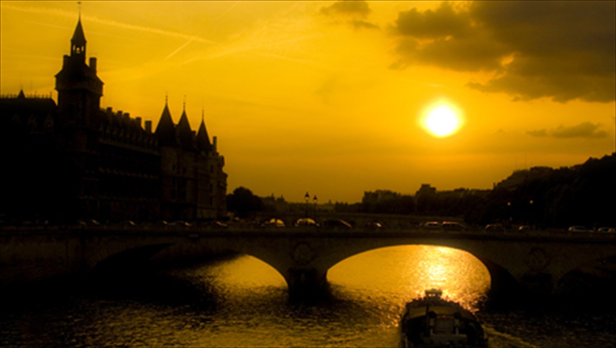 logotexniki-sunantisi-me-tin-oikogeneiatimpo