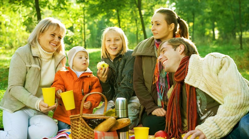 i-eutuxia-einai-metadotiki