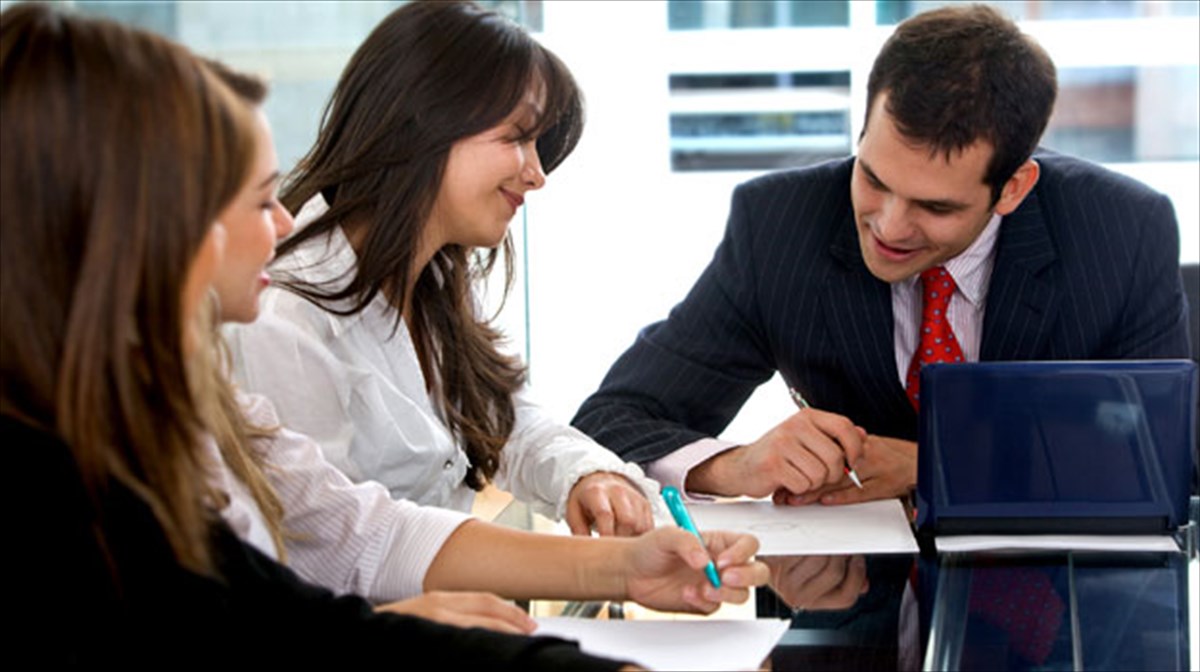 gumnasteite-sto-grafeio