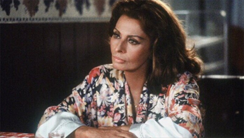 who-is-who-sofia-loren