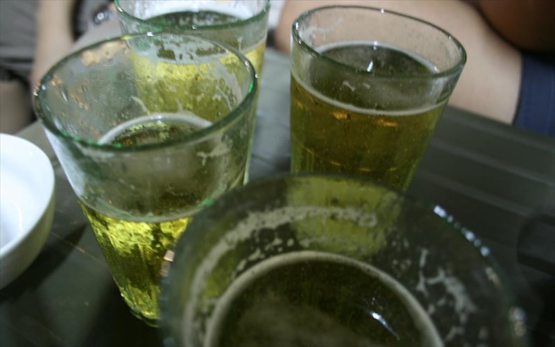 anakalupsame-tin-pio-fthini-mpira-tou-kosmou