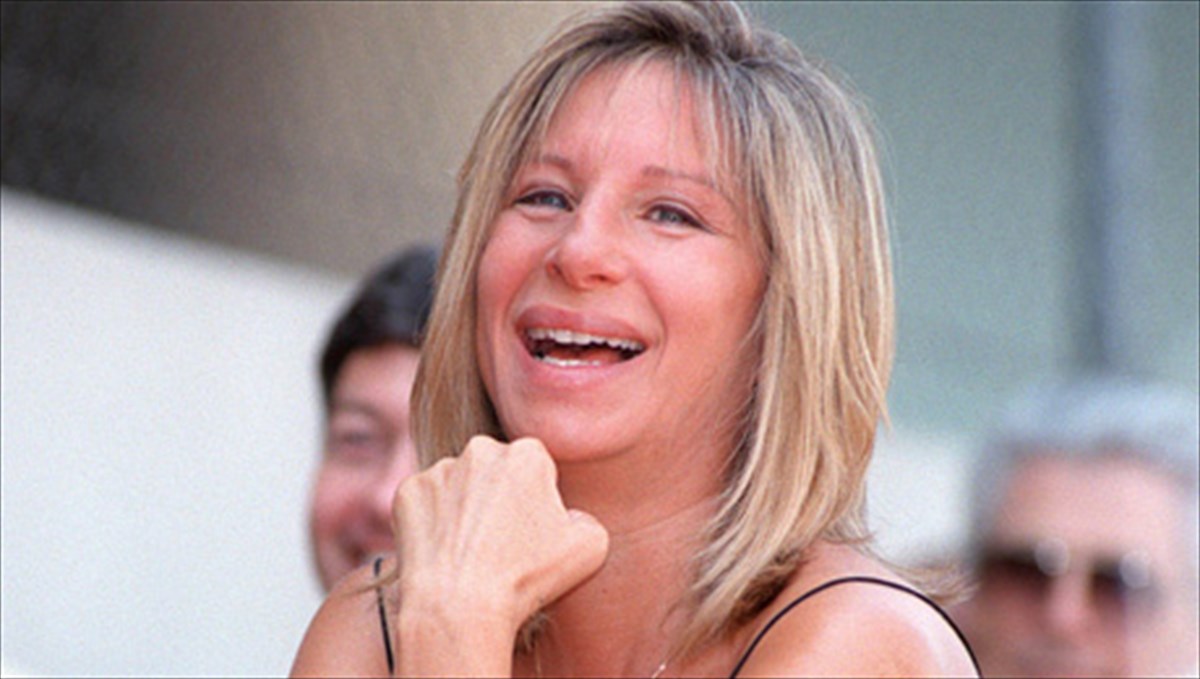 barbra-streisand-kai-colin-firth-neo-kinimatografiko-eidullio