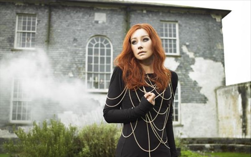 epistrefei-me-neo-disko-ton-septembrio-i-tori-amos-tori-amos