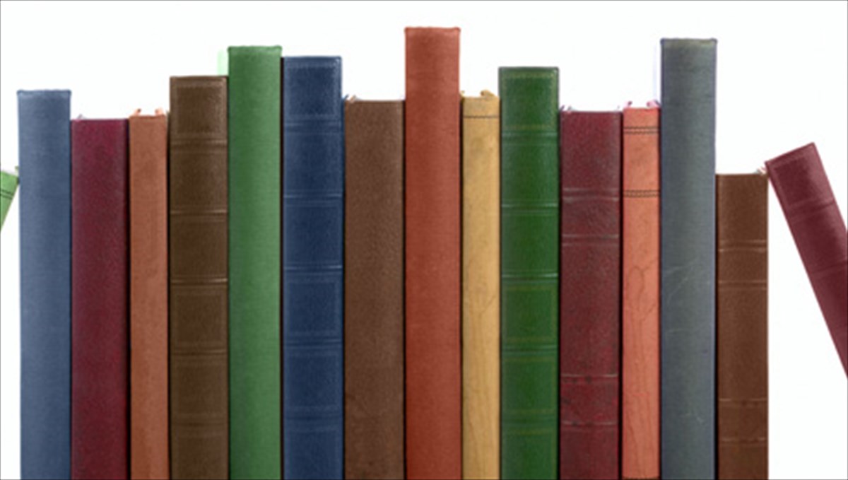 i-eleni-priobolou-se-oneirikes-muthistorimatikes-diadromes