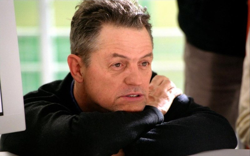 pethane-o-Jonathan-demme-skinothetis-tis-tainias-i-siopi-ton-amnon-Jonathan-demme-skinothetis-tis-tainias-i-siopi-ton-amnon