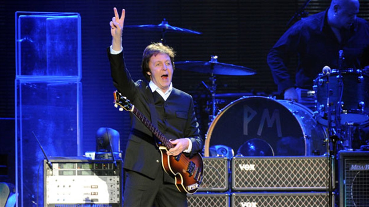 o-paul-mccartney-se-epanekdosi