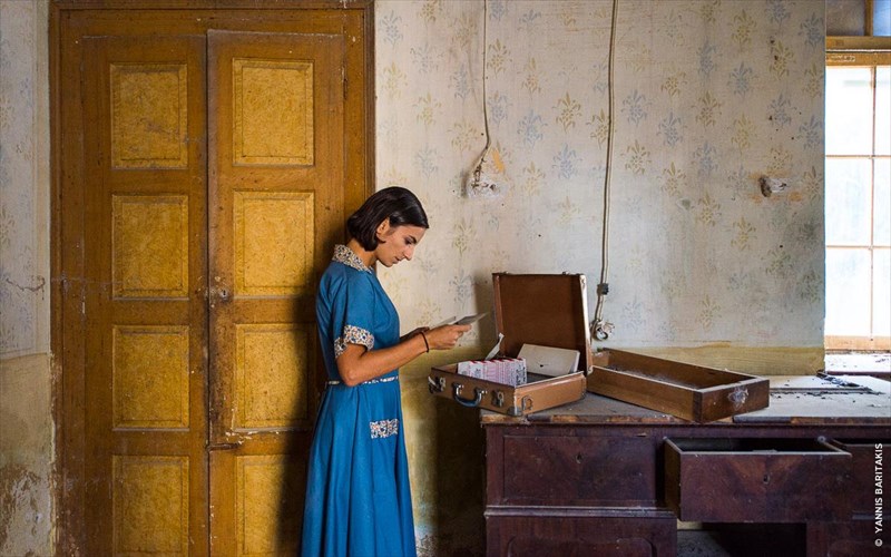 i-parelasi-tis-loulas-anagnostaki-apo-tous-this-famous-tiny-circus-theater-group-sto-odou-kefallinias